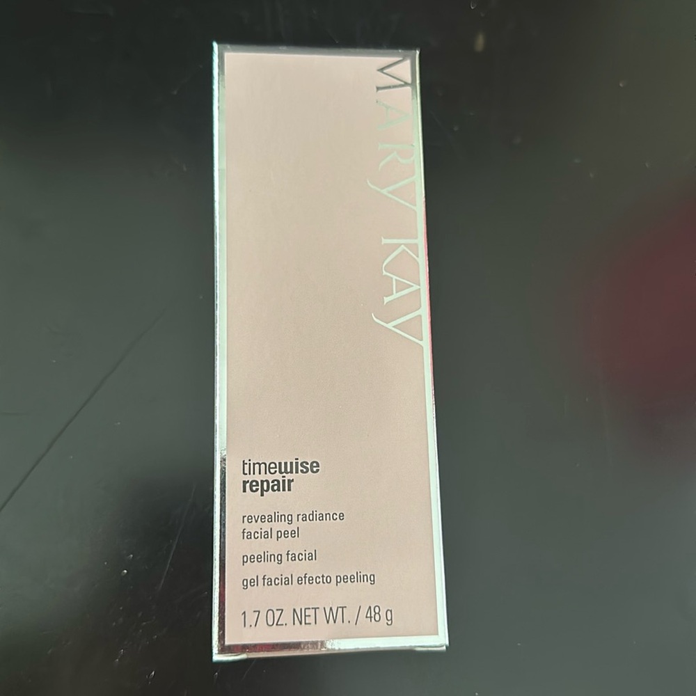 Mary Kay Revealing Radiance Facial Peel